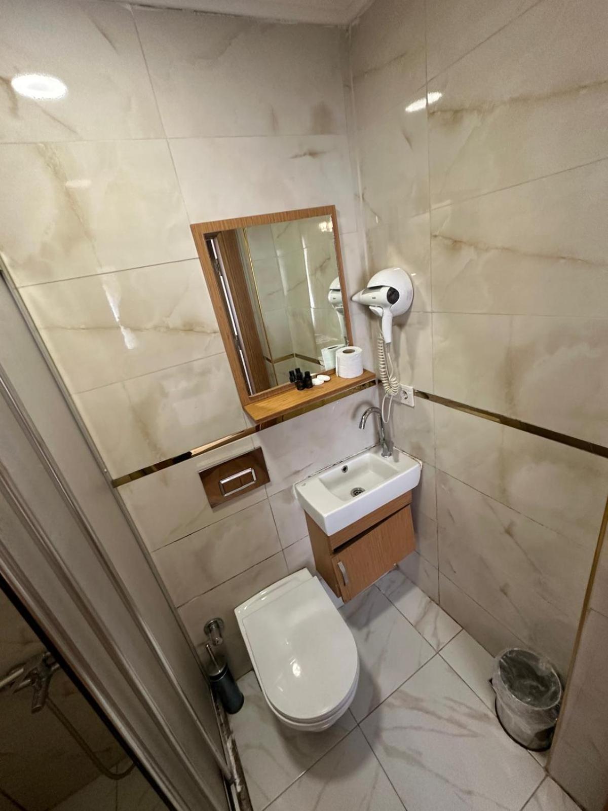 Delbab Hotel Istanboel Buitenkant foto